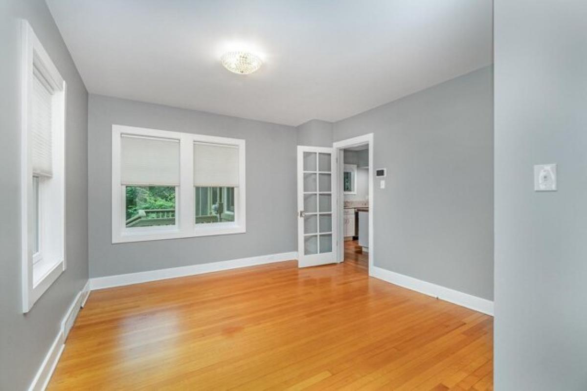 Picture of Home For Sale in Midland, Michigan, United States