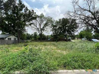 Residential Land For Sale in Luling, Texas
