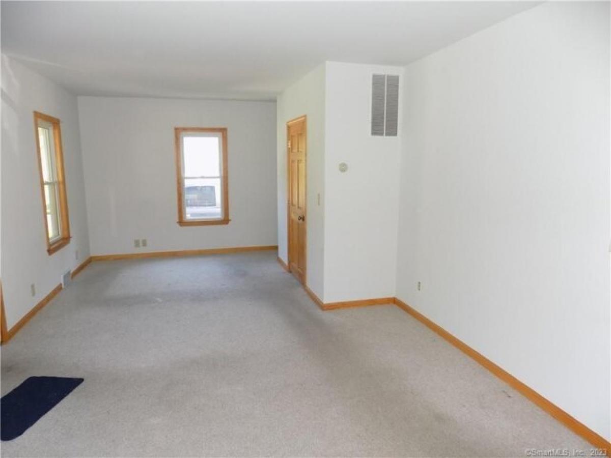 Picture of Home For Rent in Bethel, Connecticut, United States