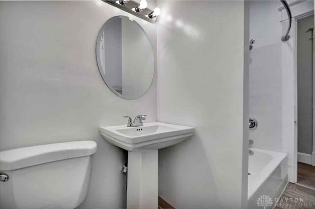 Picture of Home For Sale in Middletown, Ohio, United States