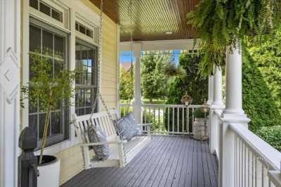 Home For Sale in Saint Charles, Illinois