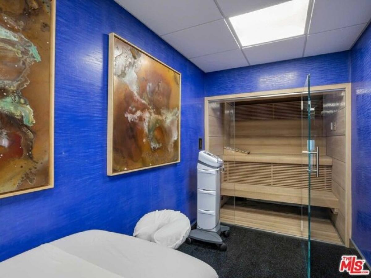 Picture of Home For Sale in Malibu, California, United States