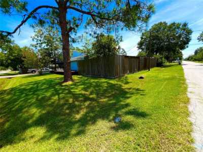 Home For Sale in Bacliff, Texas