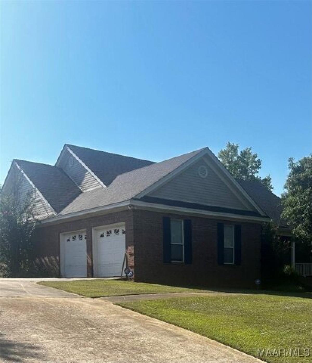 Picture of Home For Sale in Prattville, Alabama, United States