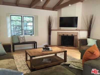 Home For Rent in Studio City, California