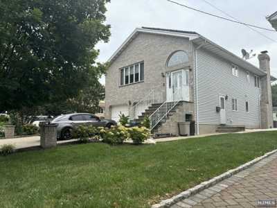 Home For Sale in Clifton, New Jersey