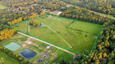 Home For Sale in Silsbee, Texas