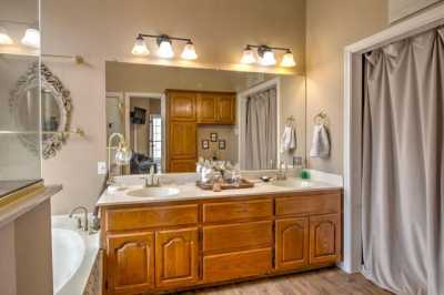 Home For Rent in Trenton, Texas