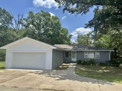 Home For Sale in Crossett, Arkansas