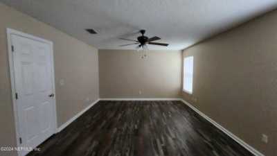 Home For Rent in Middleburg, Florida