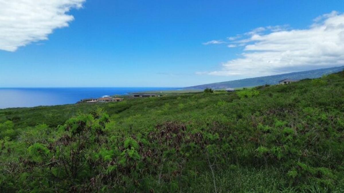 Picture of Residential Land For Sale in Captain Cook, Hawaii, United States