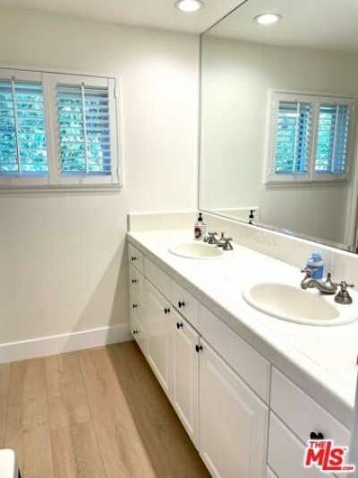 Home For Rent in Calabasas, California