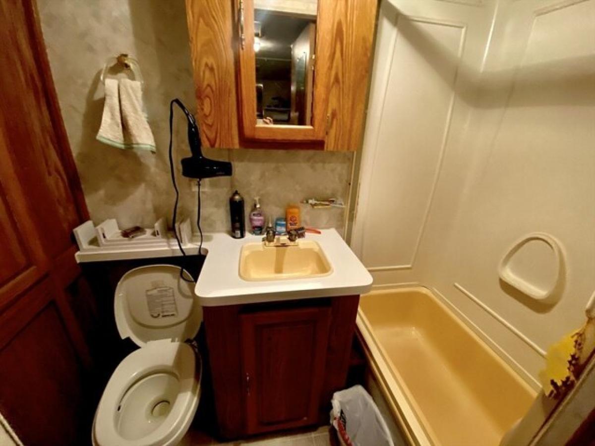 Picture of Residential Land For Sale in Heath, Massachusetts, United States