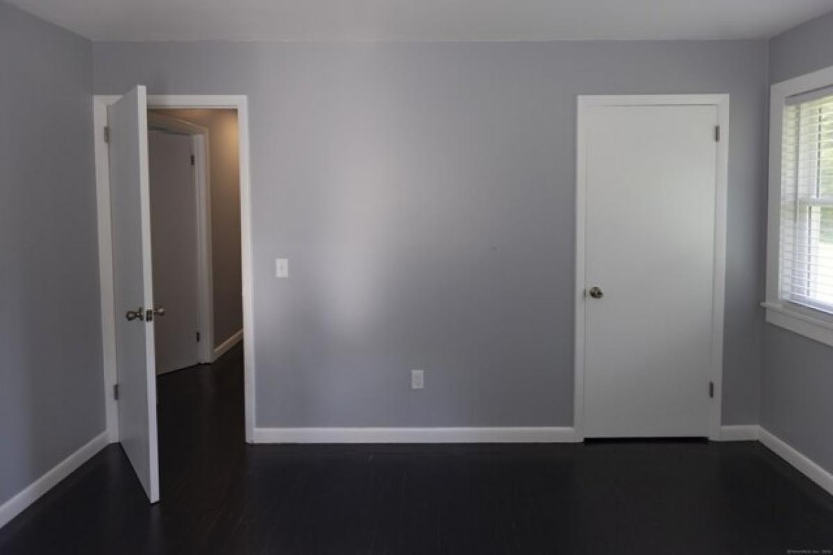 Picture of Home For Rent in Brookfield, Connecticut, United States