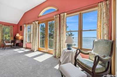 Home For Sale in Laurel, New York