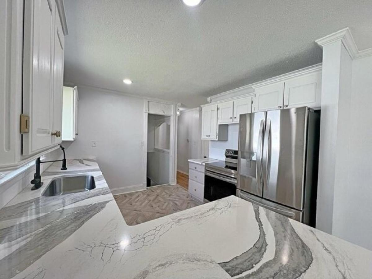 Picture of Home For Sale in Fort Dodge, Iowa, United States