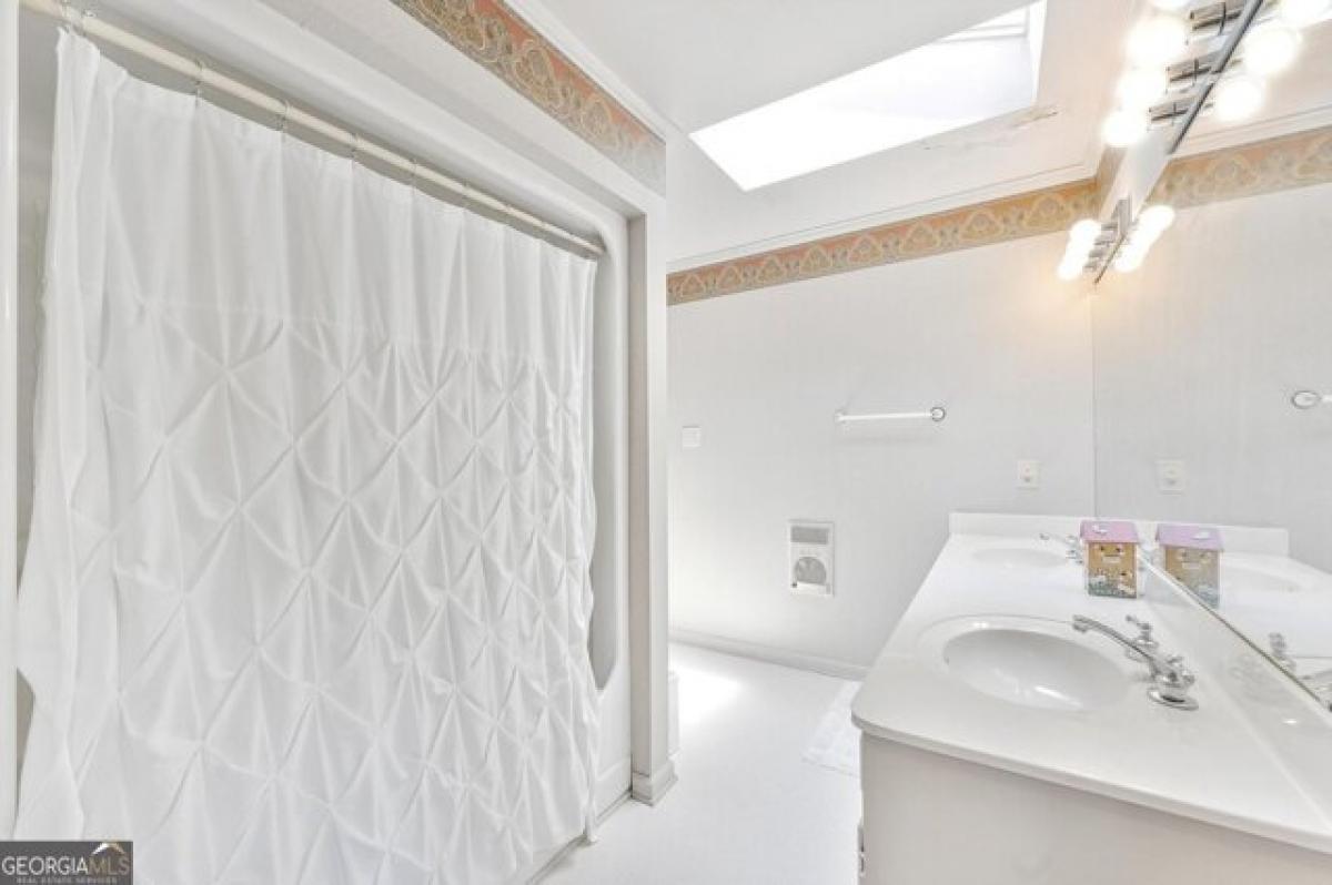 Picture of Home For Sale in Hartwell, Georgia, United States