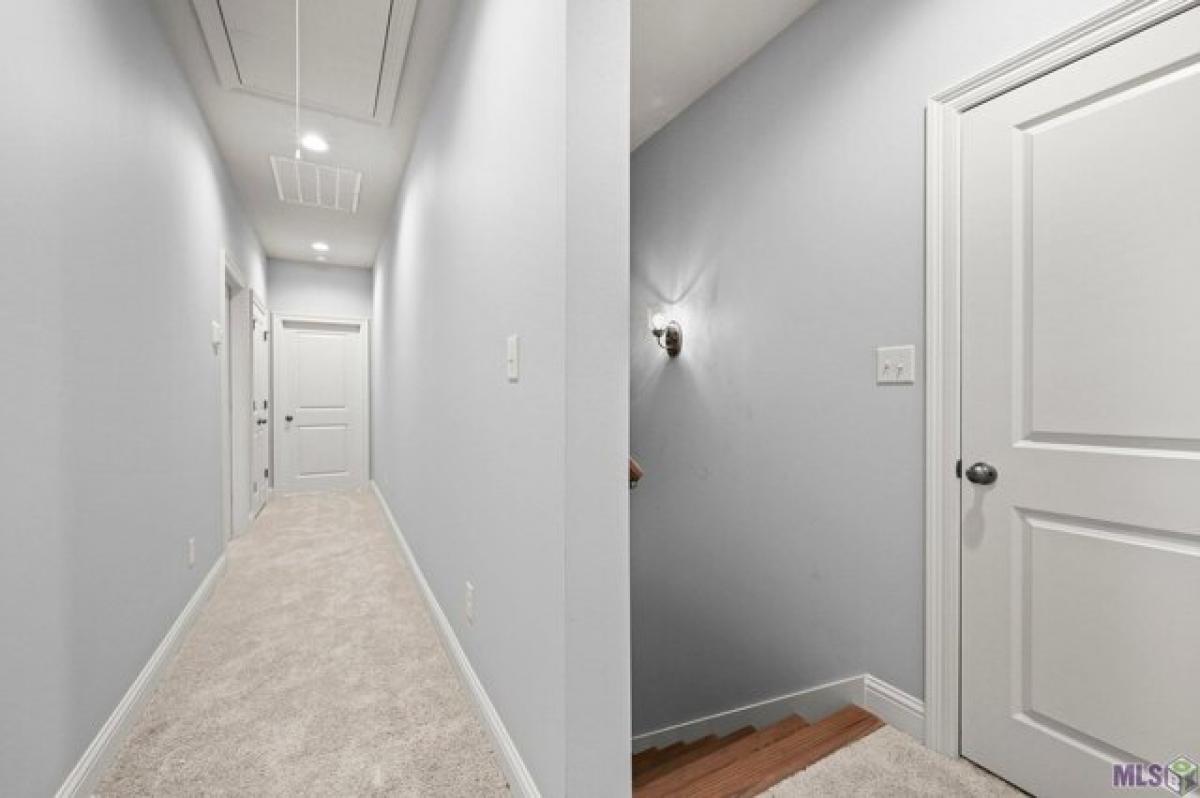 Picture of Home For Sale in Zachary, Louisiana, United States