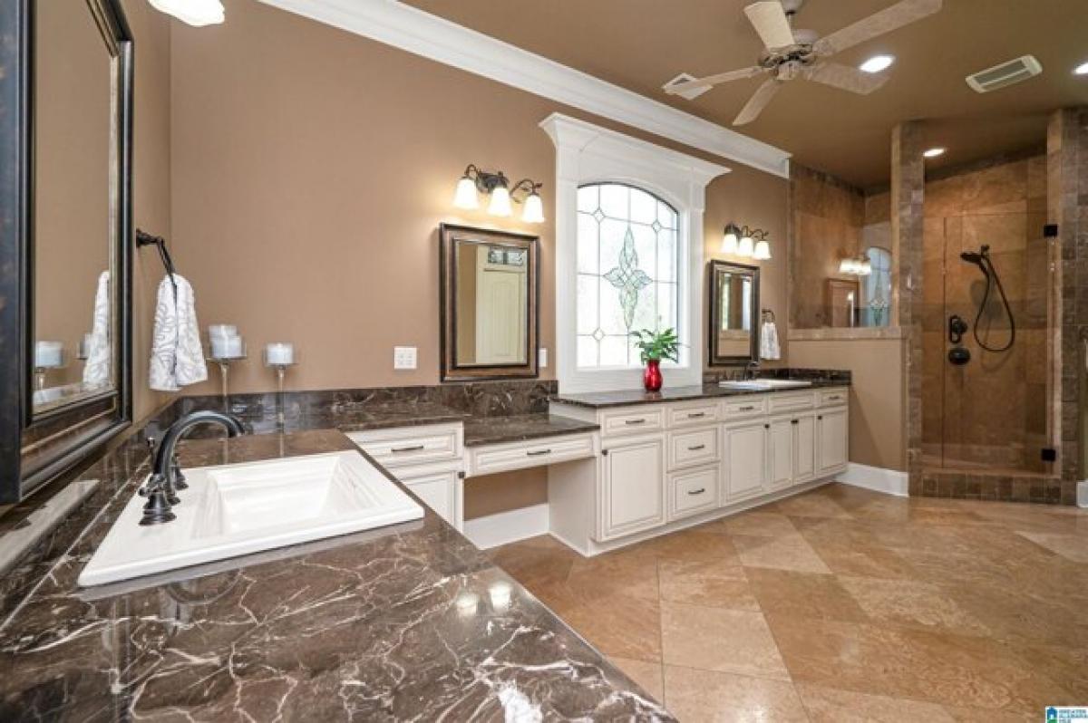 Picture of Home For Sale in Chelsea, Alabama, United States