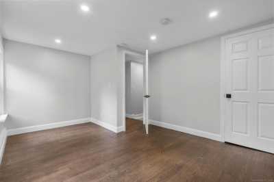 Home For Sale in Glastonbury, Connecticut