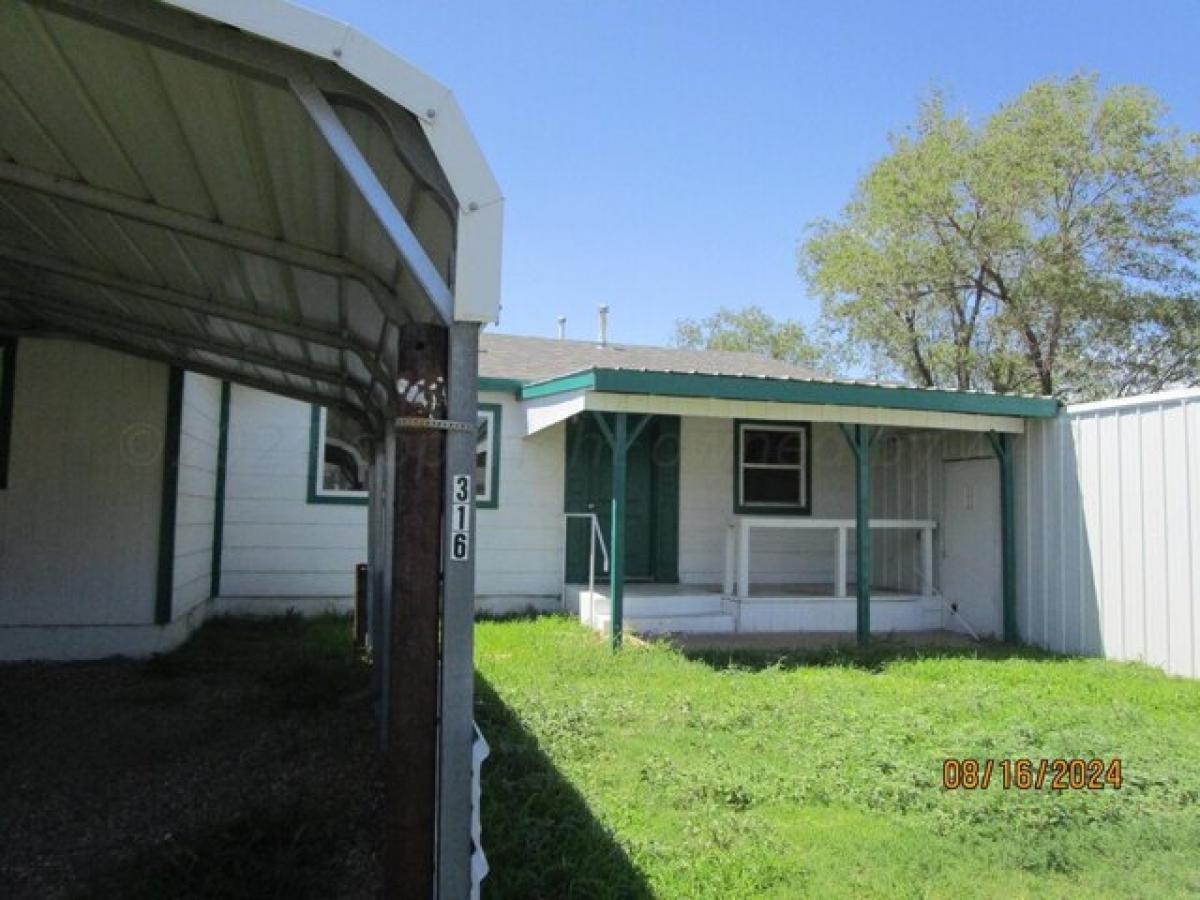 Picture of Home For Rent in Stinnett, Texas, United States