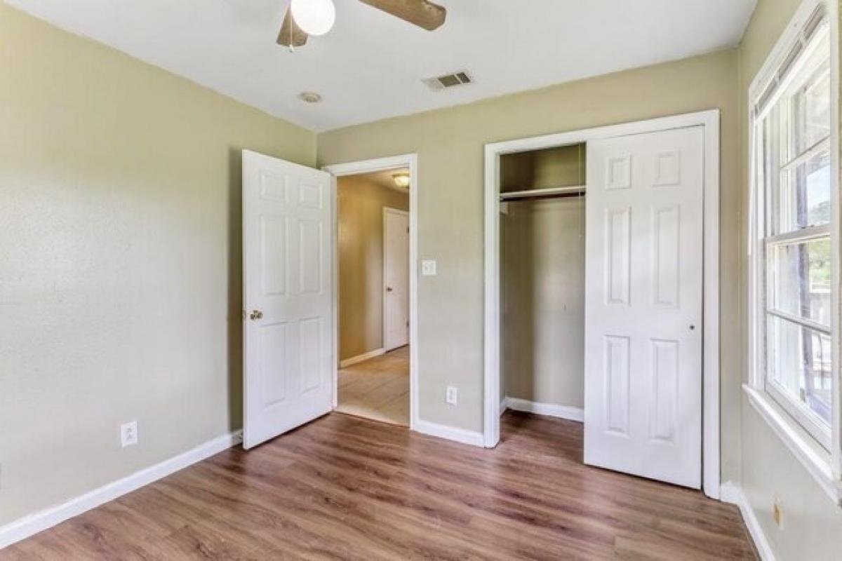 Picture of Home For Rent in Dale, Texas, United States