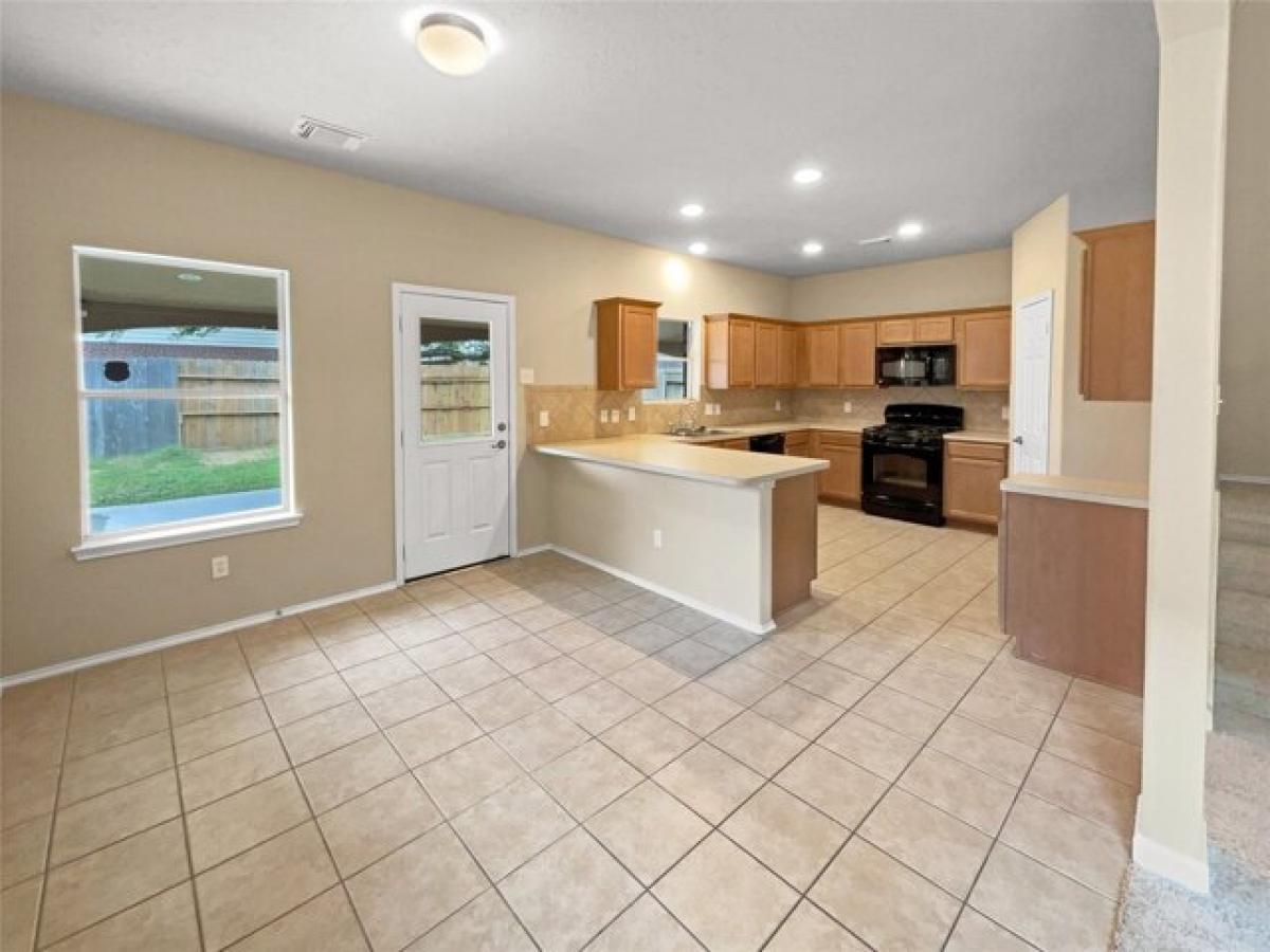 Picture of Home For Sale in Fresno, Texas, United States