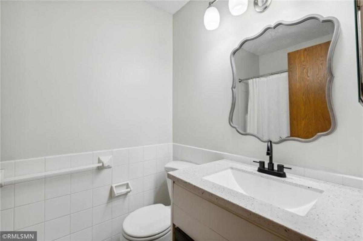 Picture of Home For Sale in Hopkins, Minnesota, United States