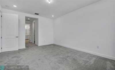 Home For Sale in Loxahatchee, Florida