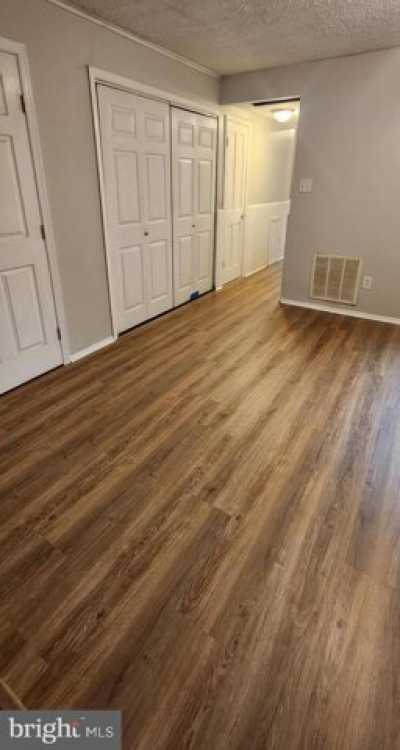 Home For Rent in Pasadena, Maryland