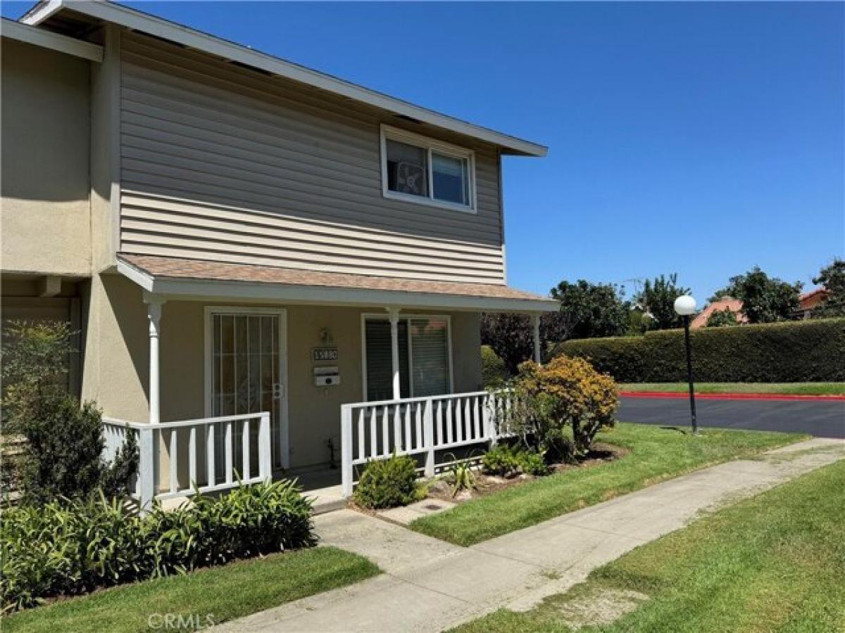 Picture of Home For Sale in Fountain Valley, California, United States