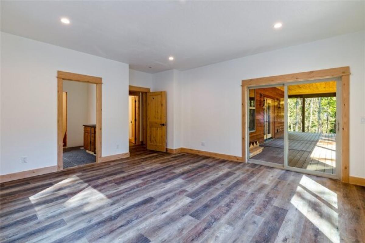 Picture of Home For Sale in Lakeside, Montana, United States