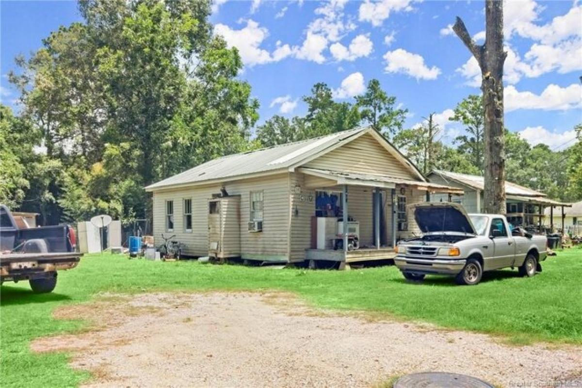 Picture of Home For Sale in Oberlin, Louisiana, United States