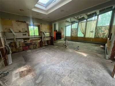 Home For Sale in Armonk, New York