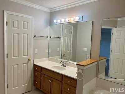 Home For Rent in Newburgh, Indiana