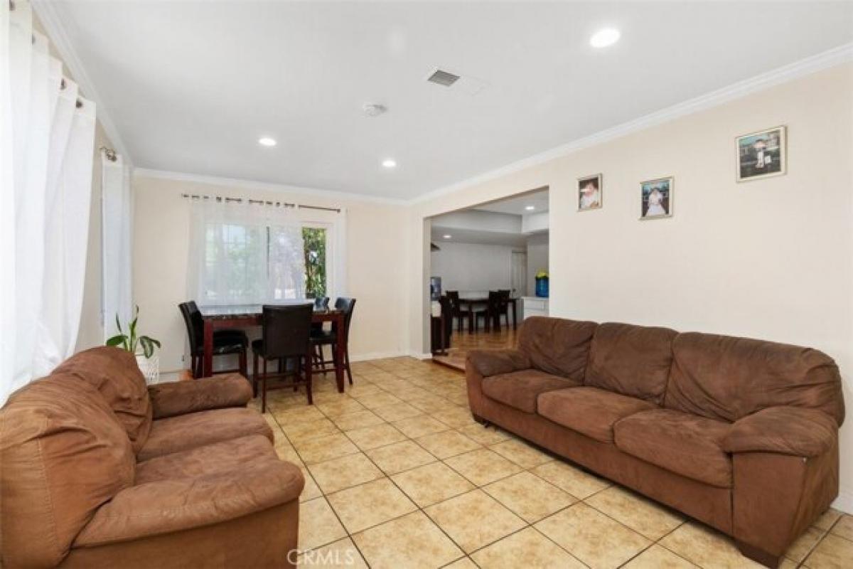 Picture of Home For Sale in Westminster, California, United States