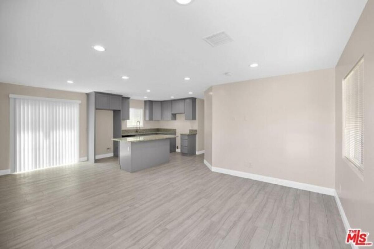 Picture of Home For Sale in Downey, California, United States