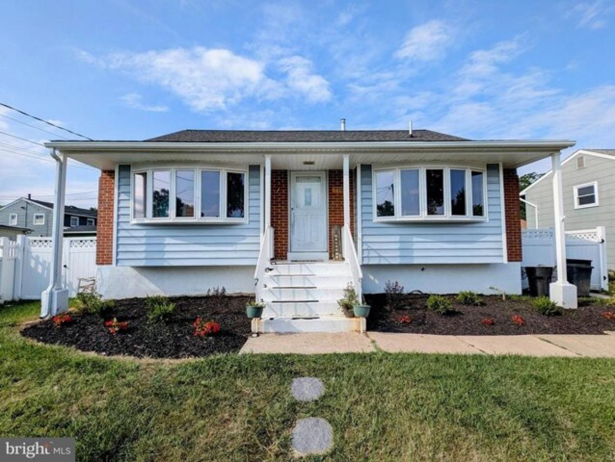 Picture of Home For Sale in Sparrows Point, Maryland, United States