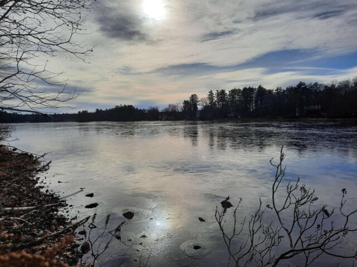 Picture of Residential Land For Sale in Barrington, New Hampshire, United States