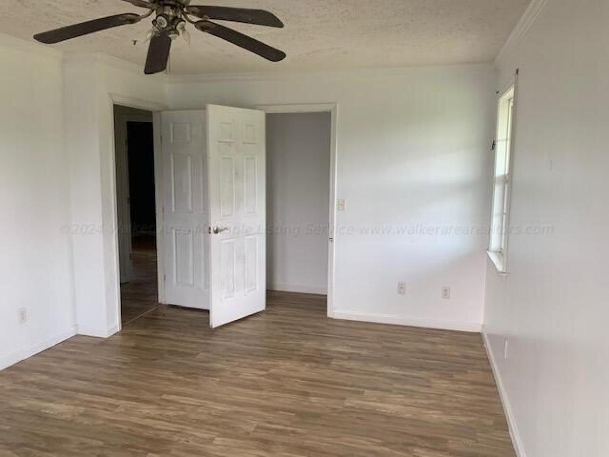 Picture of Home For Sale in Hamilton, Alabama, United States