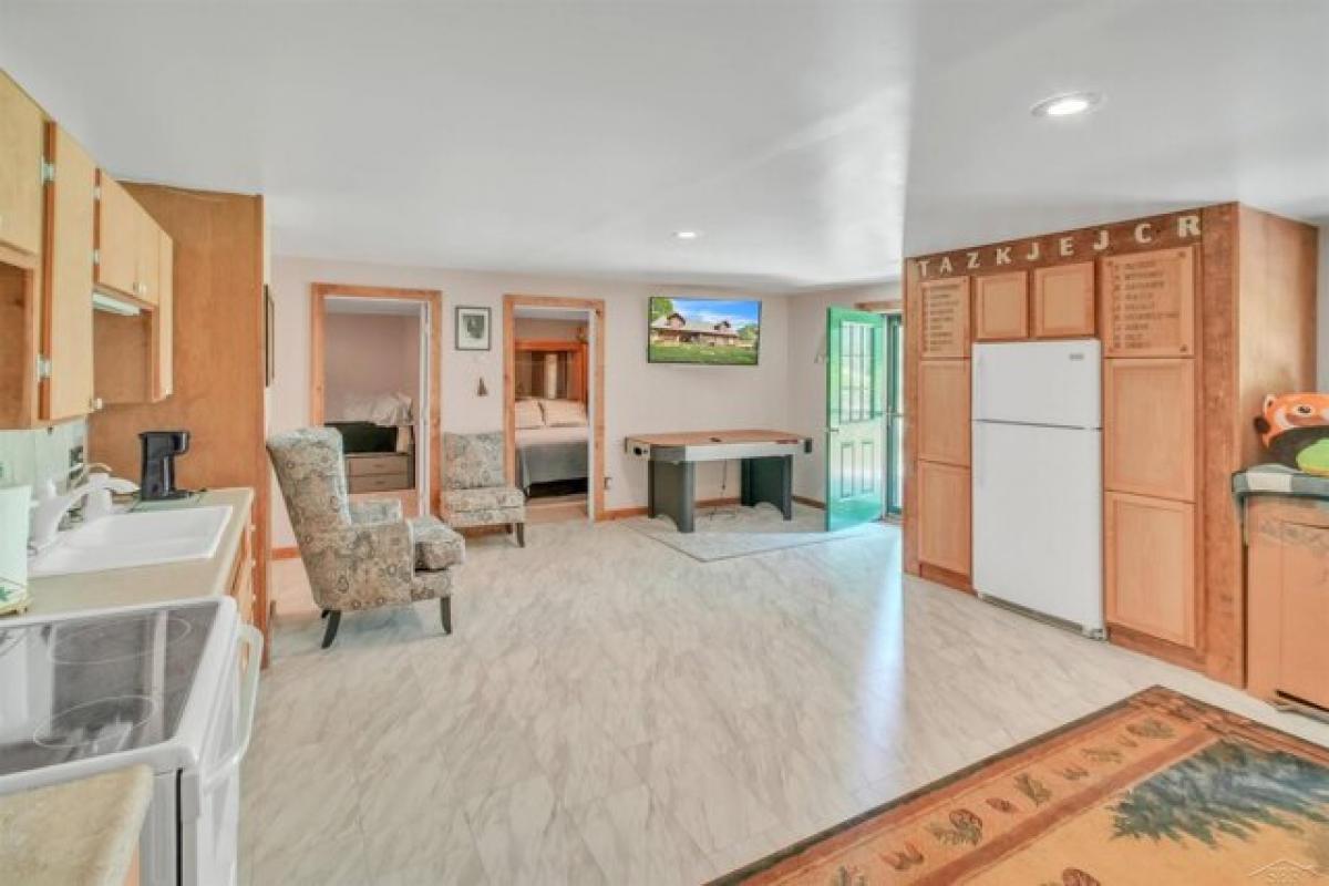 Picture of Home For Sale in Vestaburg, Michigan, United States