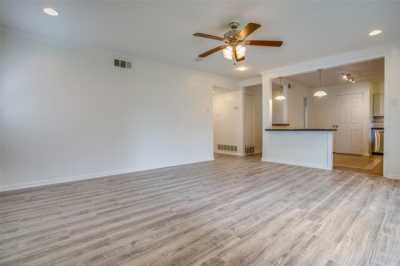 Home For Rent in Farmers Branch, Texas
