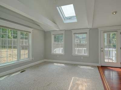 Home For Sale in Burlington, Massachusetts