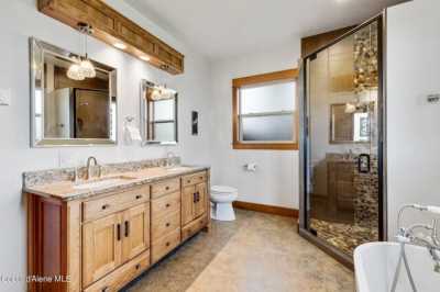 Home For Sale in Priest River, Idaho