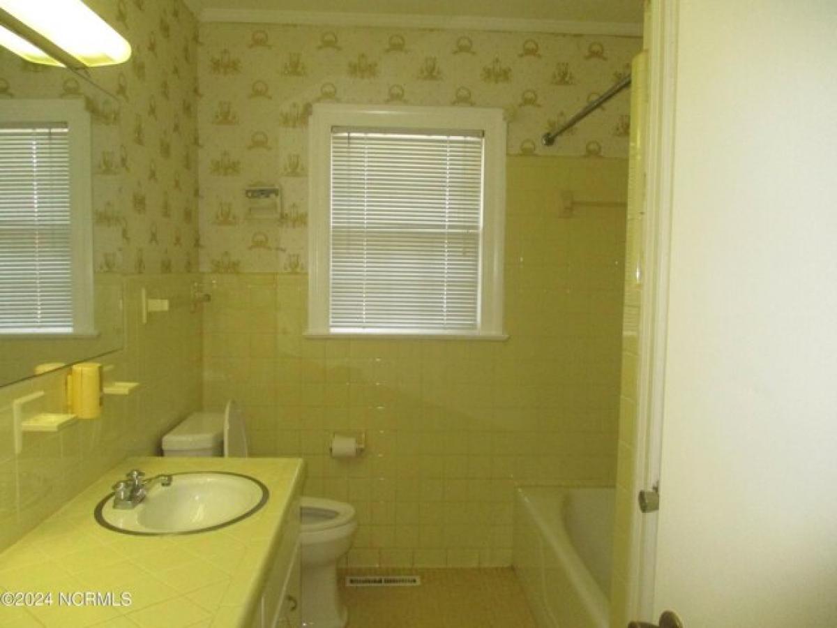 Picture of Home For Sale in Kinston, North Carolina, United States