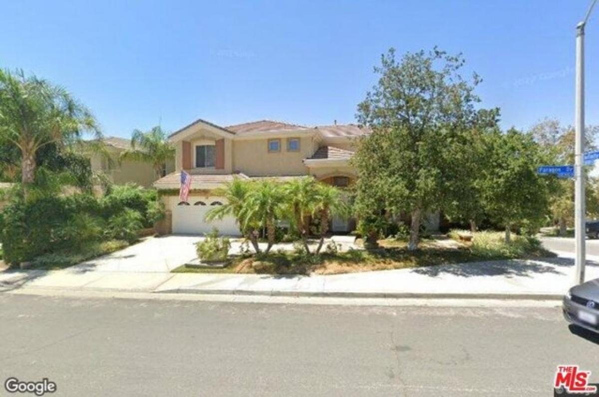 Picture of Home For Sale in Santa Clarita, California, United States