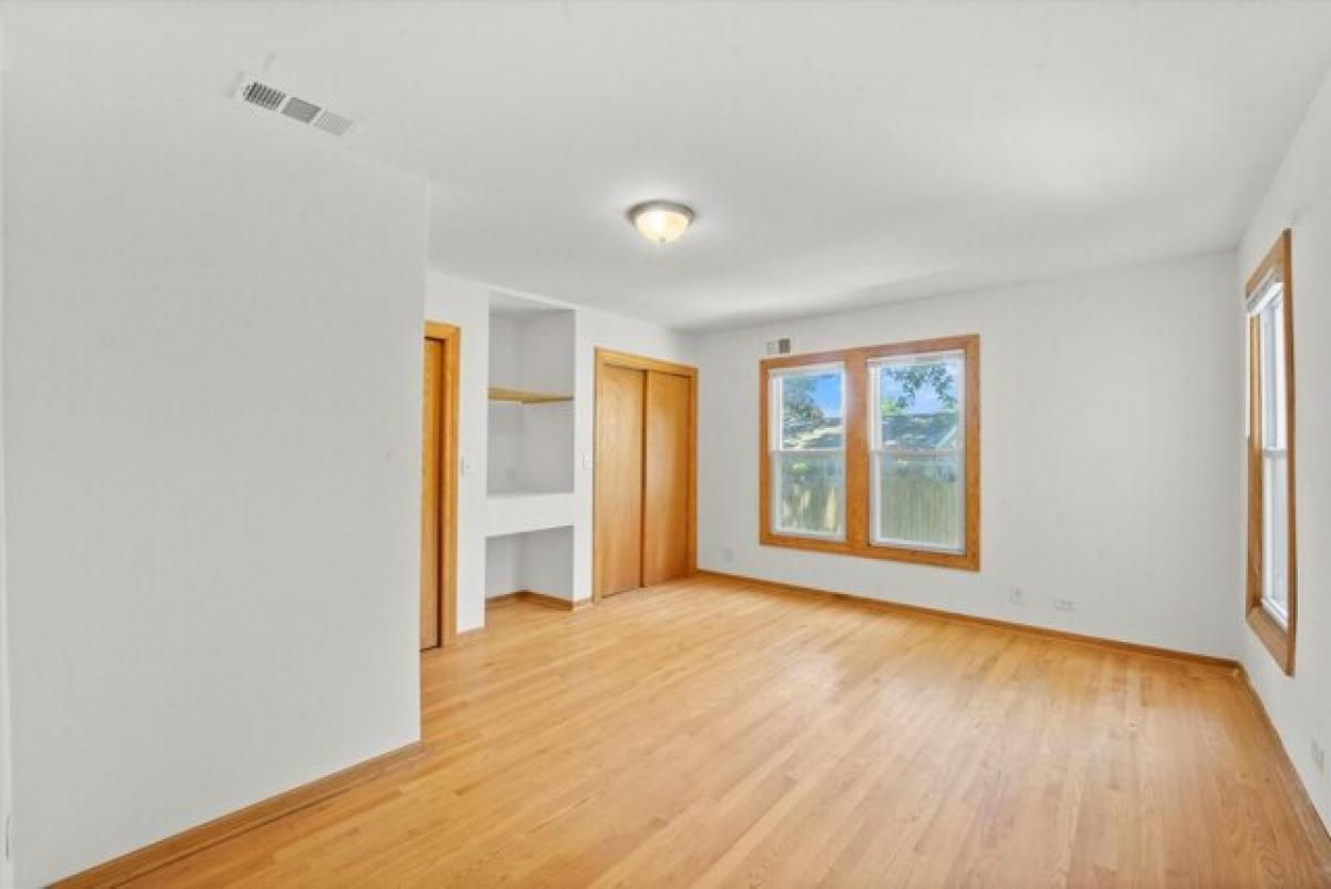 Picture of Home For Sale in Lockport, Illinois, United States