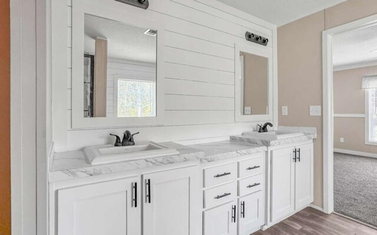 Picture of Home For Sale in Jennings, Florida, United States