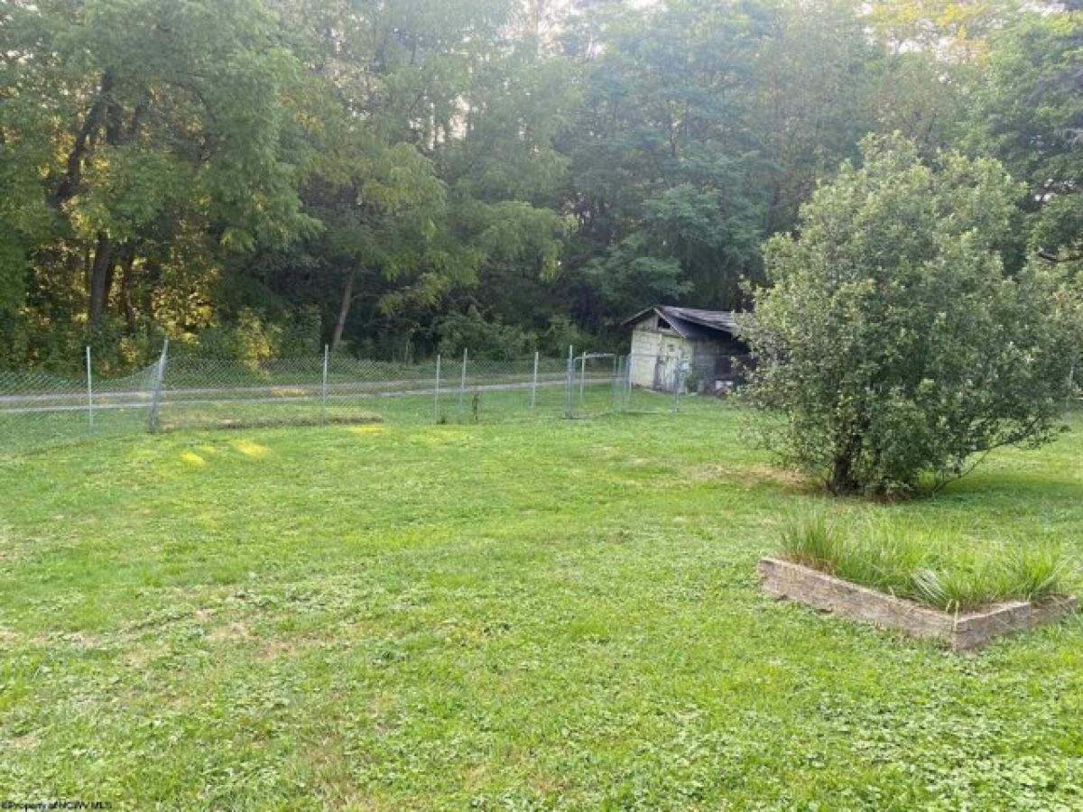 Picture of Home For Sale in Elkins, West Virginia, United States