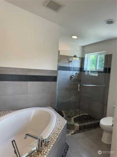 Home For Rent in Kirkland, Washington